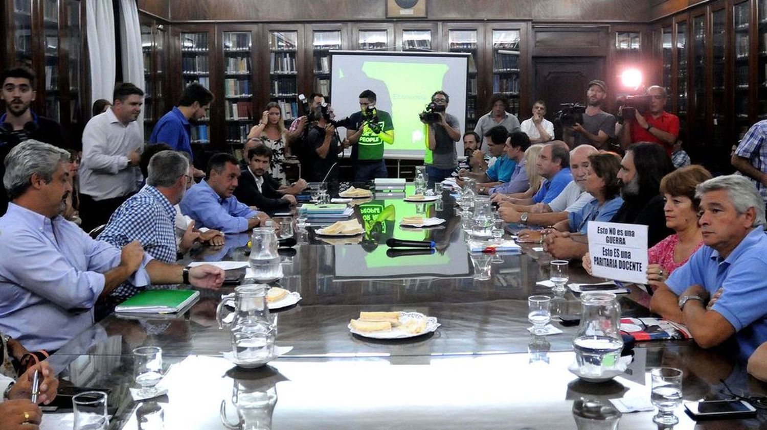 Cuarto intermedio en la reunión entre Provincia y los docentes