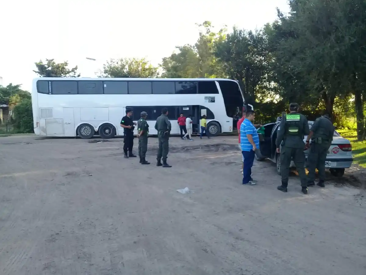 Secuestraron $3 millones de ropa de contrabando en la ruta 34 