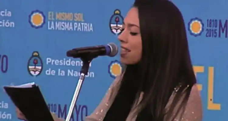 Ayelén, siempre AyeKalor