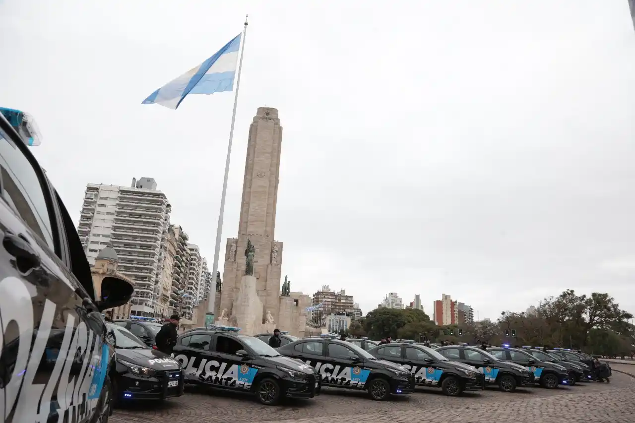 Nuevos patrulleros en el Monumento.