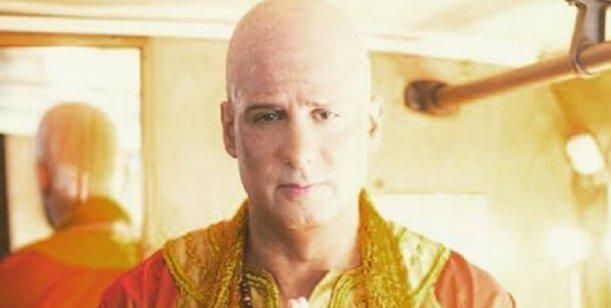 José María Listorti se peló para "Cantantes en guerra"