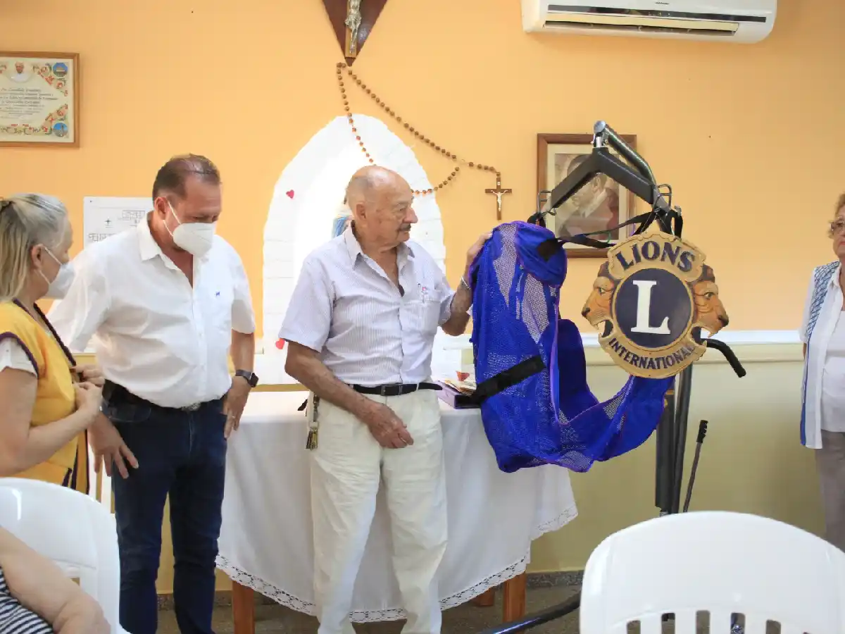 Acción solidaria: Club de Leones entregó equipamiento para el Hogar Dielh de Sienra