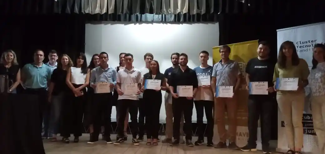 Chaves tiene a sus primeros graduados de la carrera desarrollador web full stack