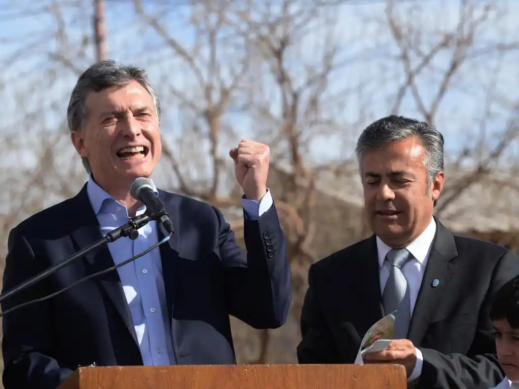 Macri cumple agenda en Mendoza y se reúne con Cornejo