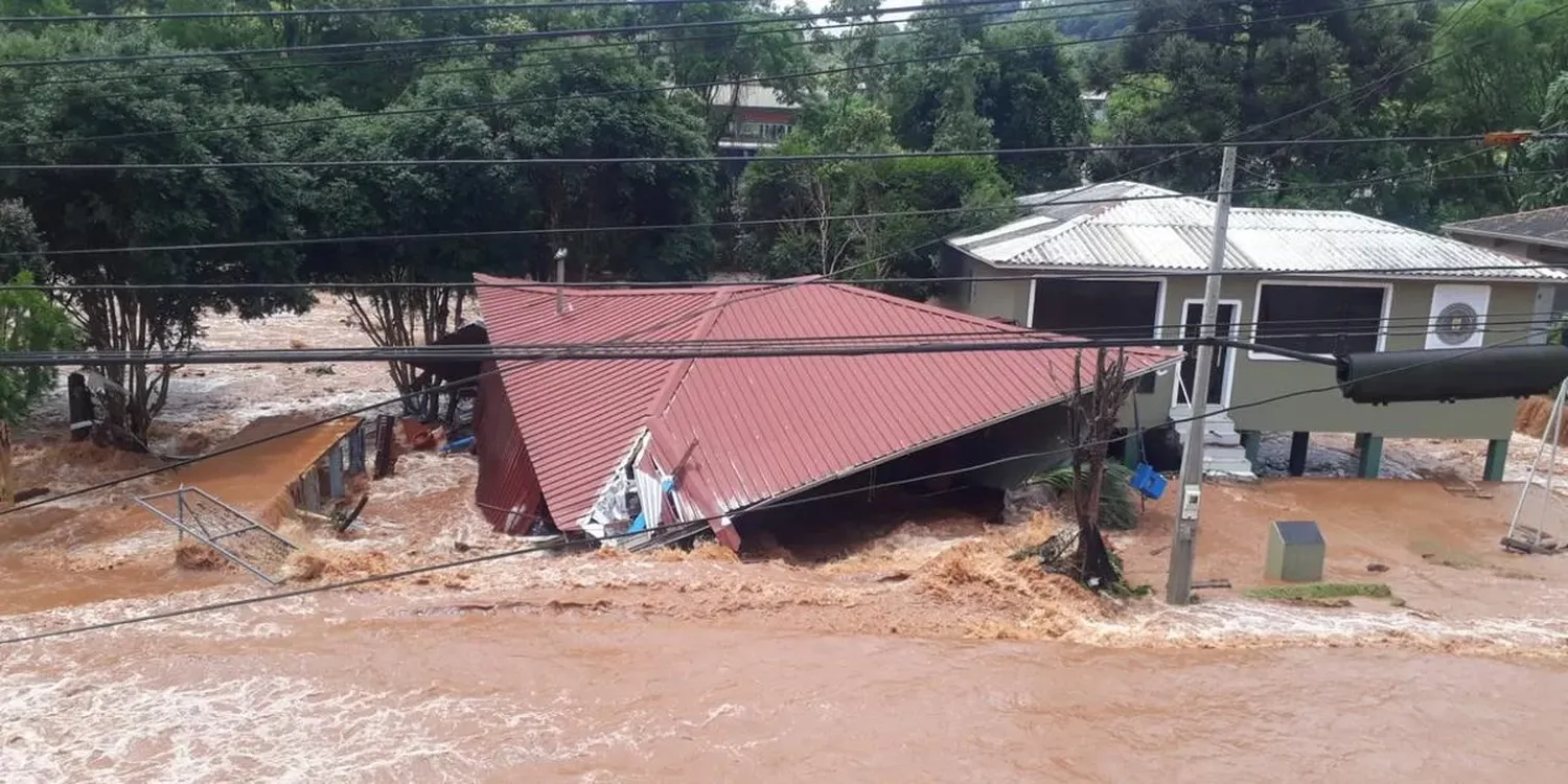 Graves inundaciones en Brasil