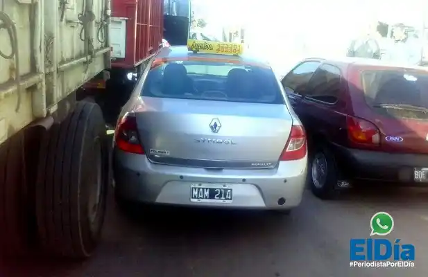 Un camión y dos autos protagonizaron un accidente esta mañana 
