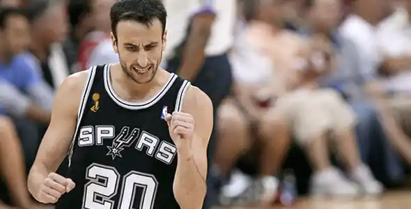 Ginóbili, tercer mejor triplero de la historia en playoffs de la NBA