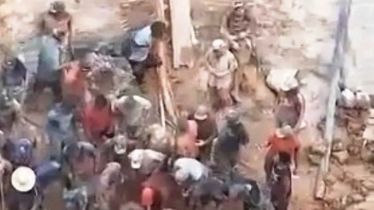 DRAMÁTICO: derrumbe en yacimiento ilegal BULLA LOCA en Bolívar deja numerosos mineros tapiados (VIDEOS)