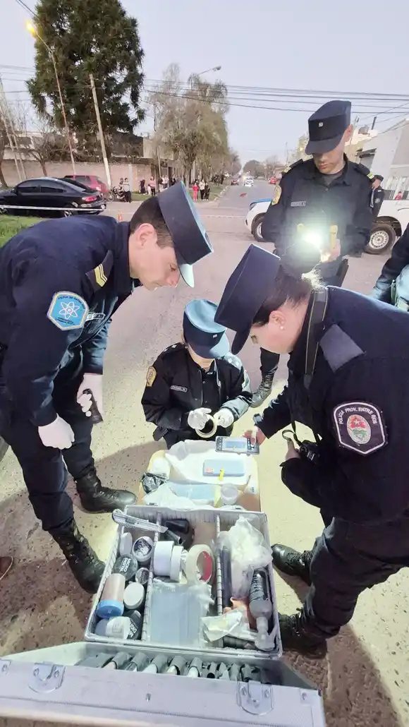 Operativo por narcomenudeo derivó en allanamientos y detención de un funcionario penitenciario