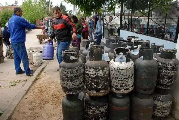 Garrafas por las nubes: Los reclamos por abusos deben dirigirse al Municipio