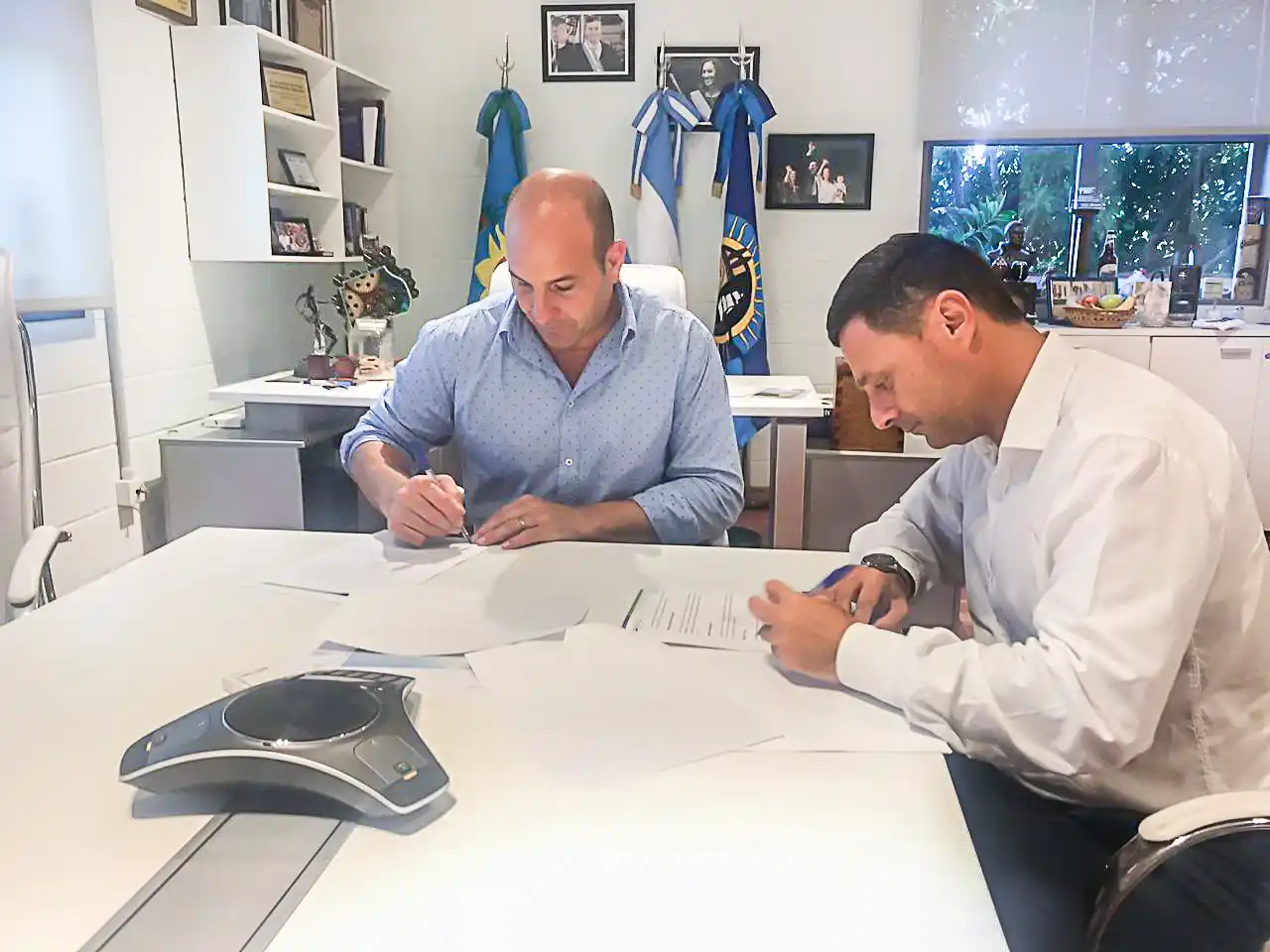 Quilmes y AUBASA firmaron un convenio para la renovación de los accesos a la autopista