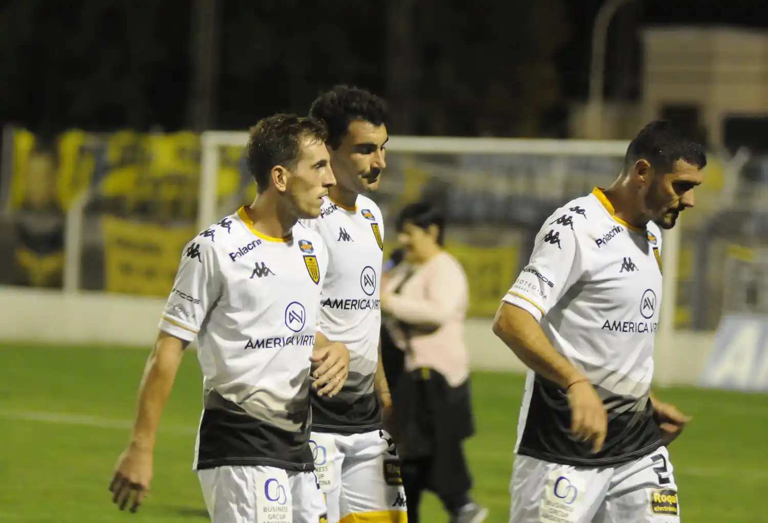 Santamarina viaja con una duda en mitad de cancha