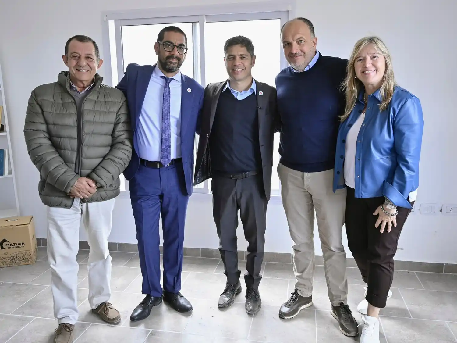 El intendente Julio Marini, junto a su par de Coronel Rosales Rodrígo Aristimuño, el gobernador Axel Kicillof, el intendente tresarroyense, Pablo Garate, y la Jefa de Asesores, Cristina Alkvarez Rodríguez