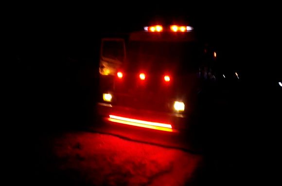 Incendio en una vivienda: una familia fue trasladada al hospital por inhalación de monóxido