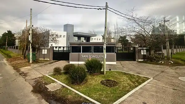 Insólito: En La Plata dos countries se apropiaron de calles públicas y la Municipalidad intimó a que las liberen