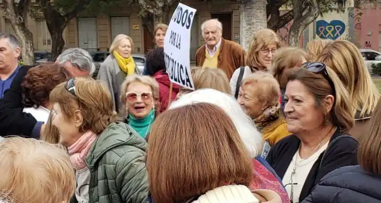 #24A: Vecinos autoconvocados en San Pedro bajo la consigna “Por la República”
