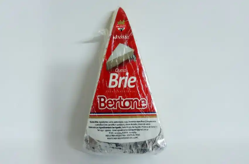 La Assal prohibió los productos alimenticios rotulados “Queso Brie” y “Queso Artesanal Camembert” marca Bertone