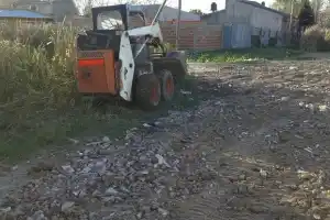 Berisso: Comprueban que calles que figuran asfaltadas siguen siendo de tierra