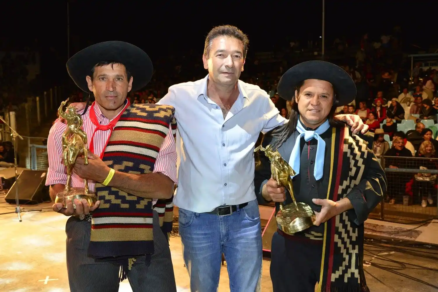 Diamante coronó a sus campeones en bastos y crines