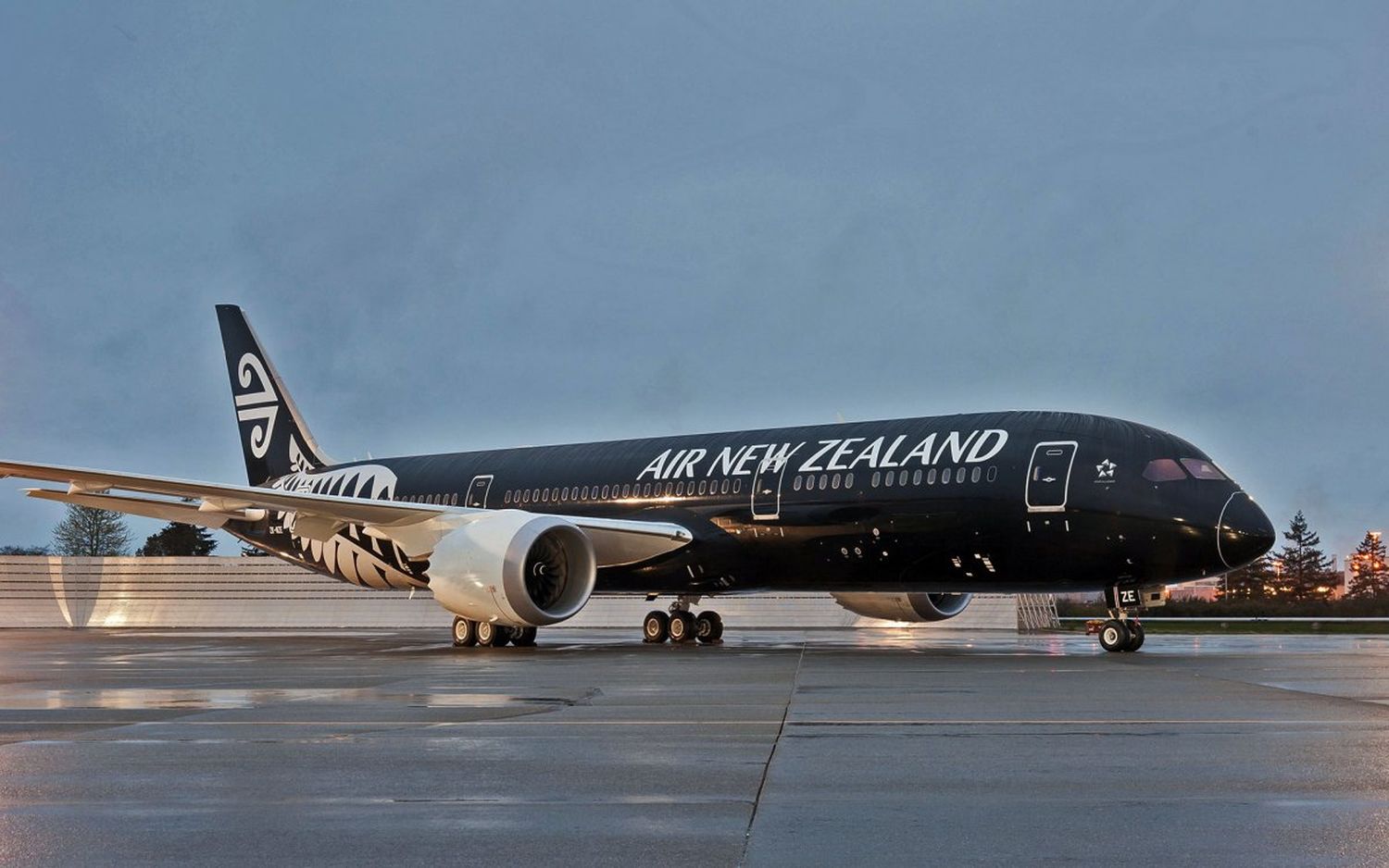 Air New Zealand celebrates 40 years of non-stop flights to Los Angeles