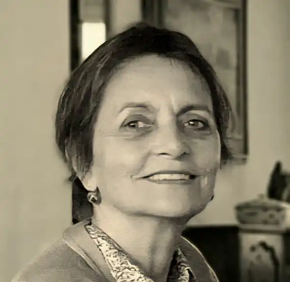 Rosario Mendiguren presenta su nuevo libro, “Entre almas”