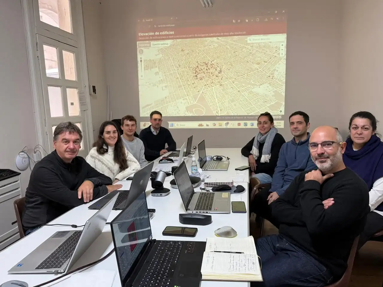 El equipo que trabaja en los lineamientos para el Plan de Manejo de las Sierras de Tandil dialogó con El Eco.