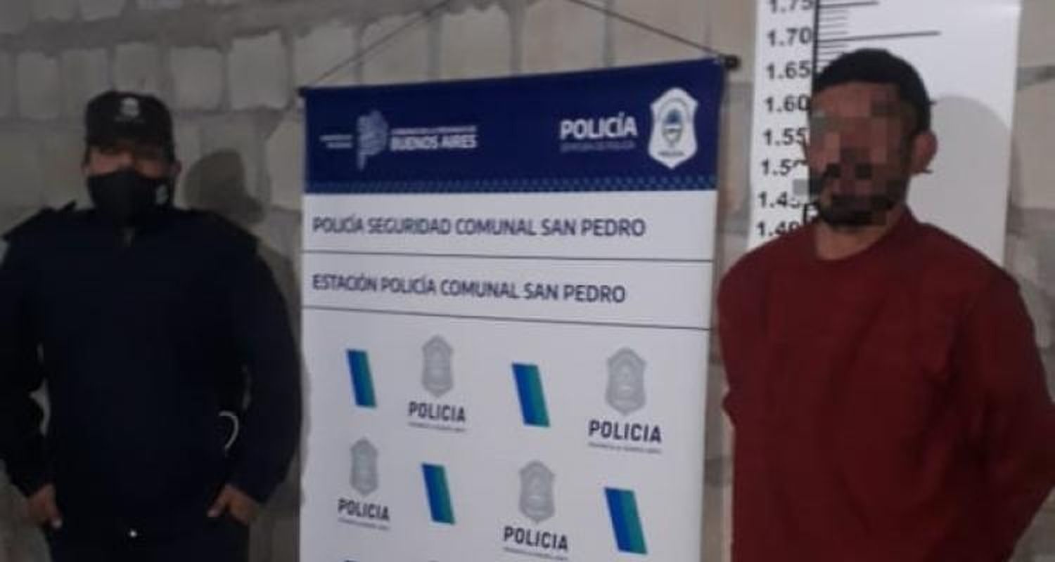 Delincuente intentó robar en un auto y lo aprehendieron
