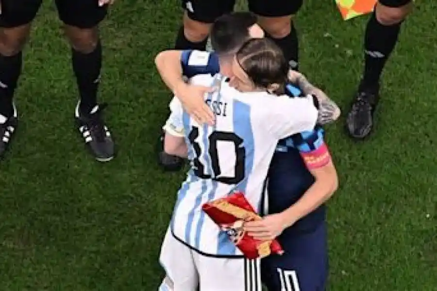 Modric: "Ojalá Messi gane el Mundial, es el mejor de la historia"