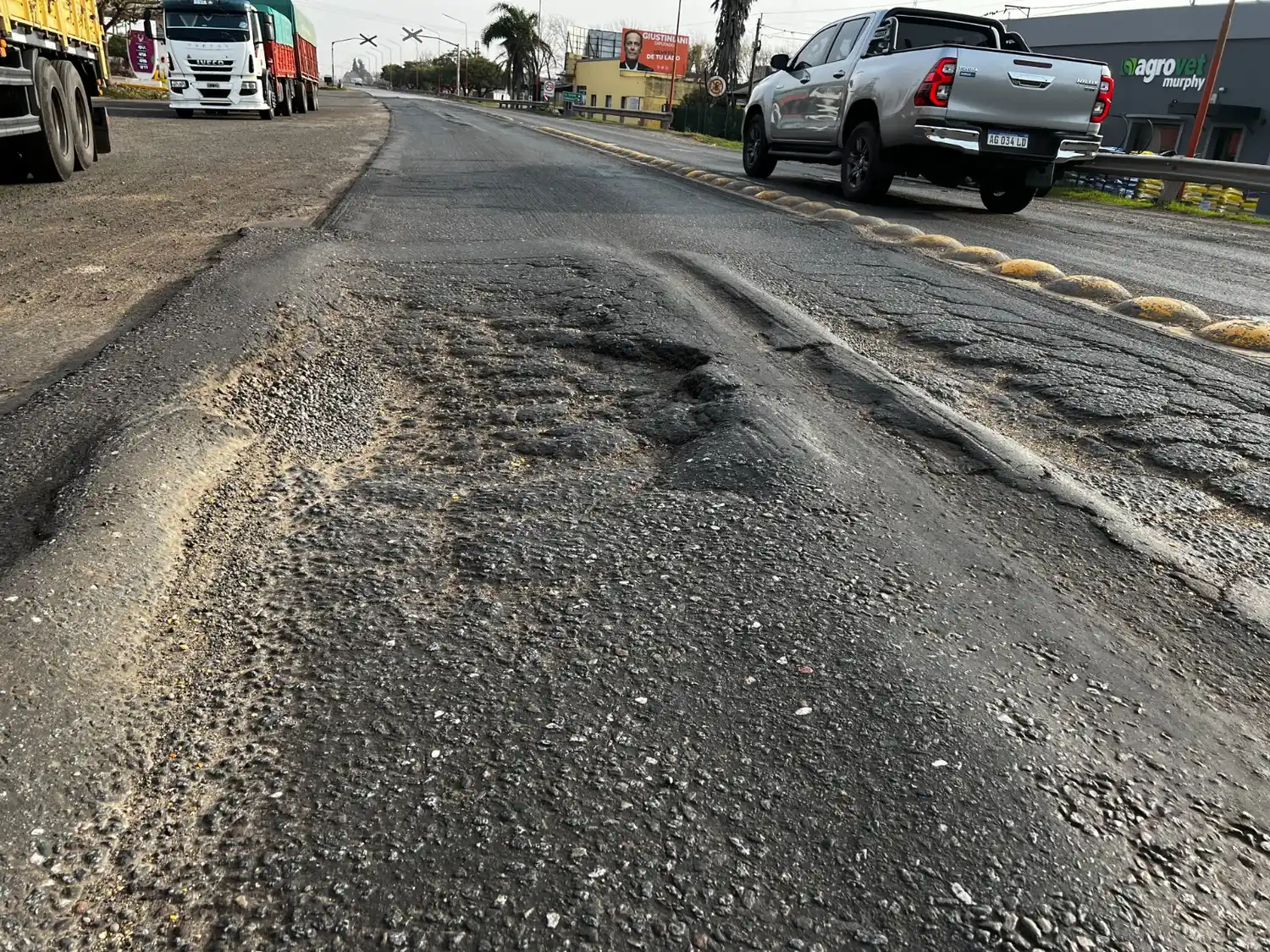 Los concejales sumaron su reclamo para efectuar prontas reparaciones en rutas nacionales, como la 33 (foto) que cruzan la provincia de Santa Fe.