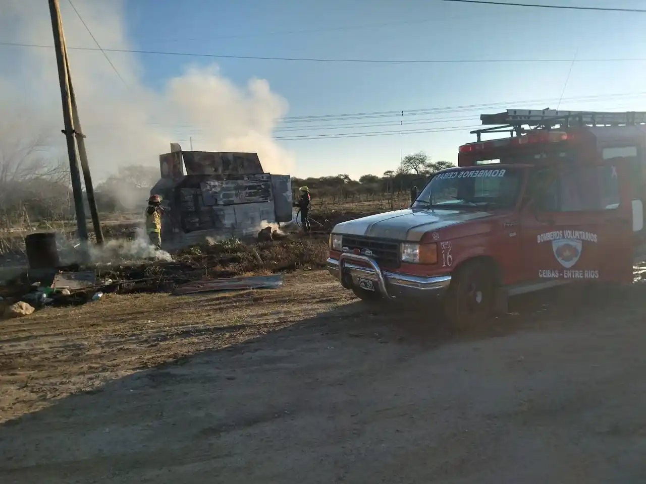 Incendios de banquinas y pajonales: Intensa actividad de los bomberos de Ceibas
