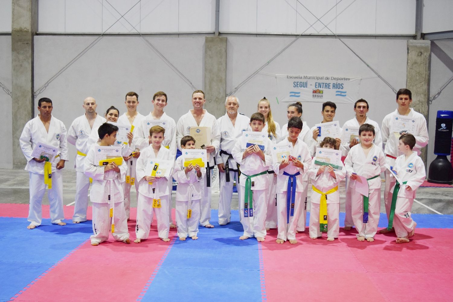 Los alumnos de Taekwon-Do rindieron el último examen del año