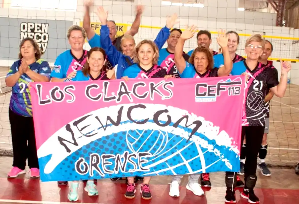 Clacks del CEF de Orense. Uno de los conjuntos participantes