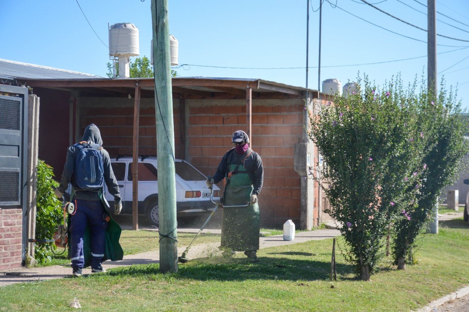 El gobierno de Chiarella refuerza tareas de limpieza y mantenimiento de espacios públicos