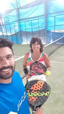 Unidos por el pádel para volver a jugar
