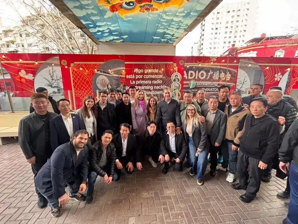 Recorrida oficialista por el barrio de Belgrano