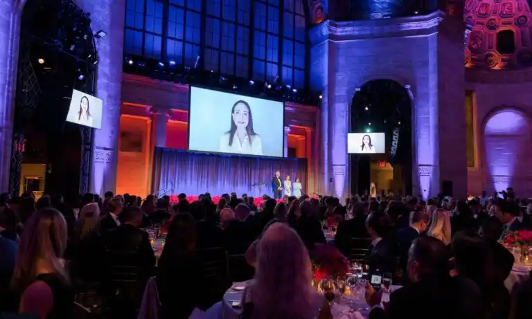 María Corina Machado recibió  la medalla de oro de la Americas Society