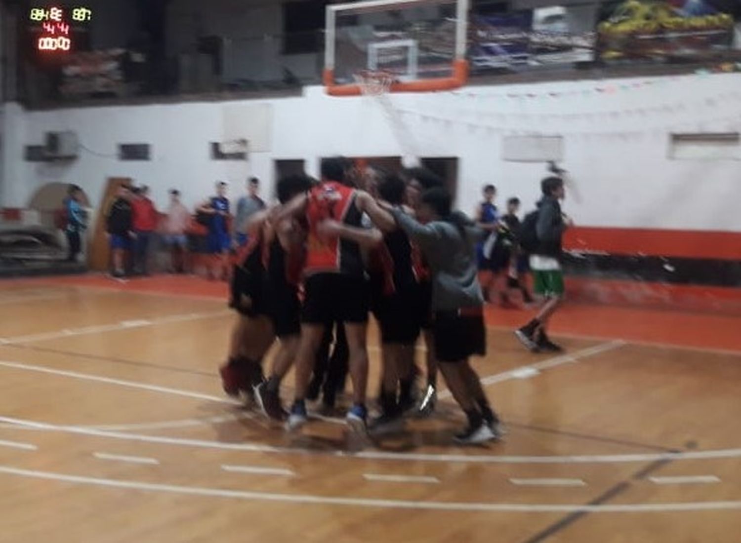 U15: Gualeguaychú derrotó a Paraná y se metió en semifinales