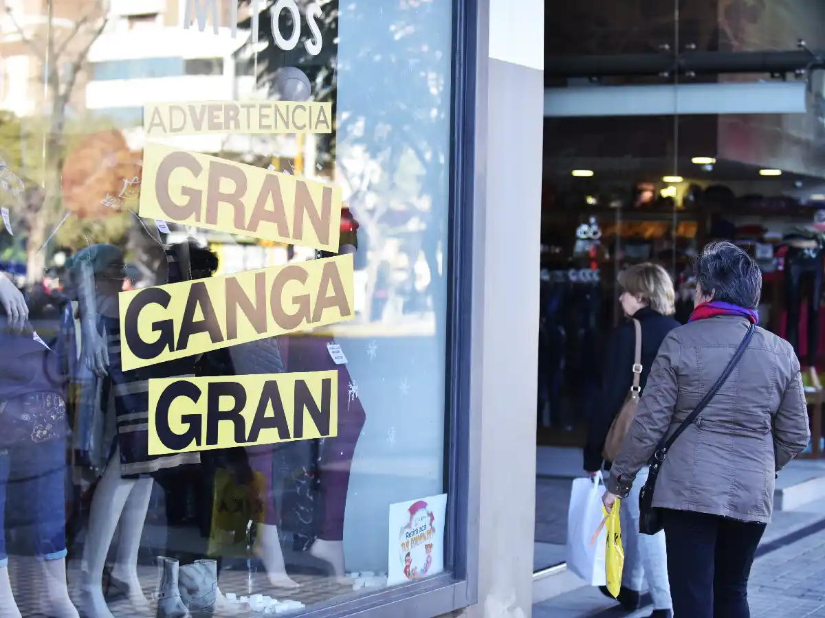 Robos de "mecheras": un delito habitual que obliga a los comerciantes a protegerse