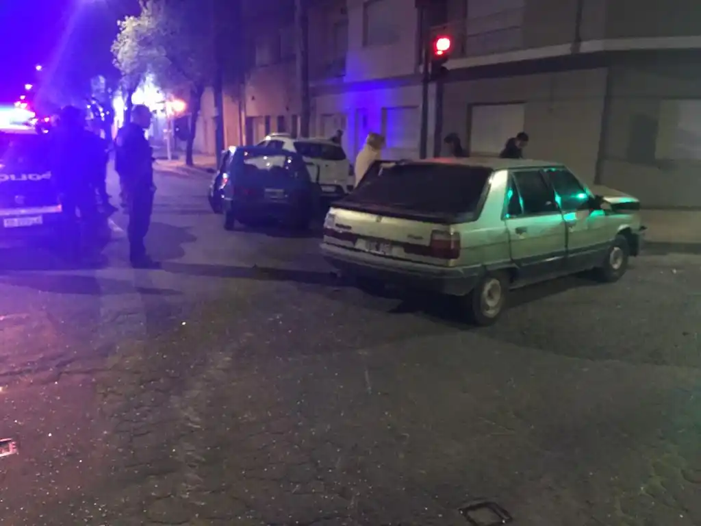 Por un choque en Rivadavia y Maipú, un joven de 27 años debió ser trasladado al Hospital