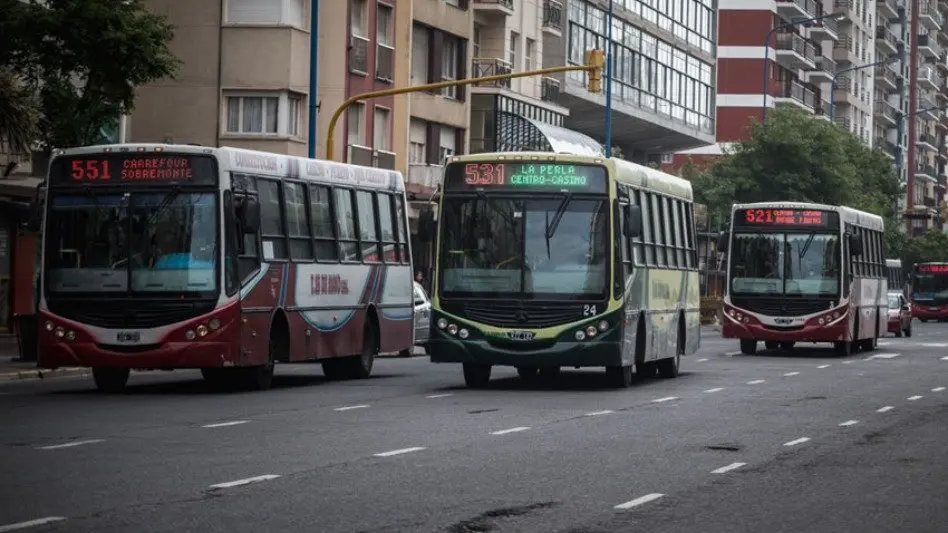 Choferes se autoconvocarían a paro si no reciben hoy sus sueldos 