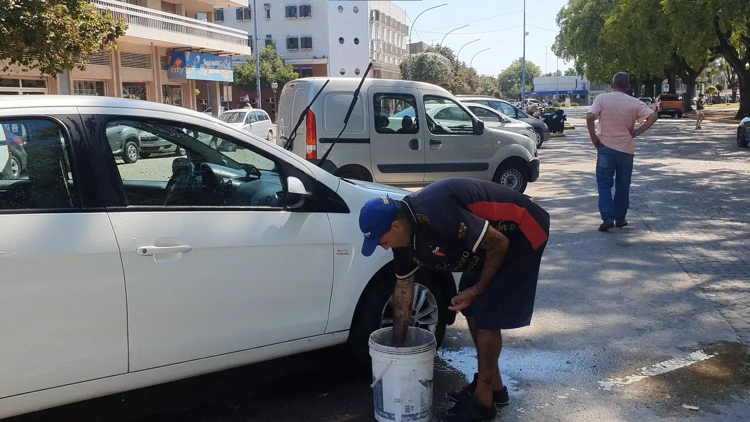 trapito lavacoche lavaauto lavador rafaela prohibición municipalidad rafaela lavacoches trapitos - 8