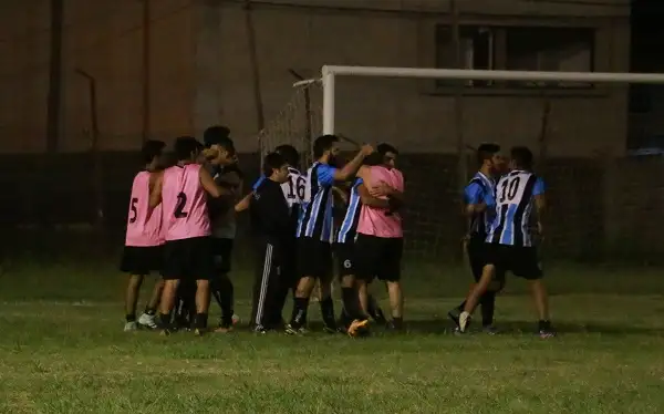 Copa Gualeguaychú: Defensores y Deportivo completaron el cuadro de semifinales