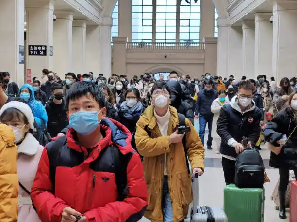 OMS: China “hizo poco” para investigar el origen del COVID-19