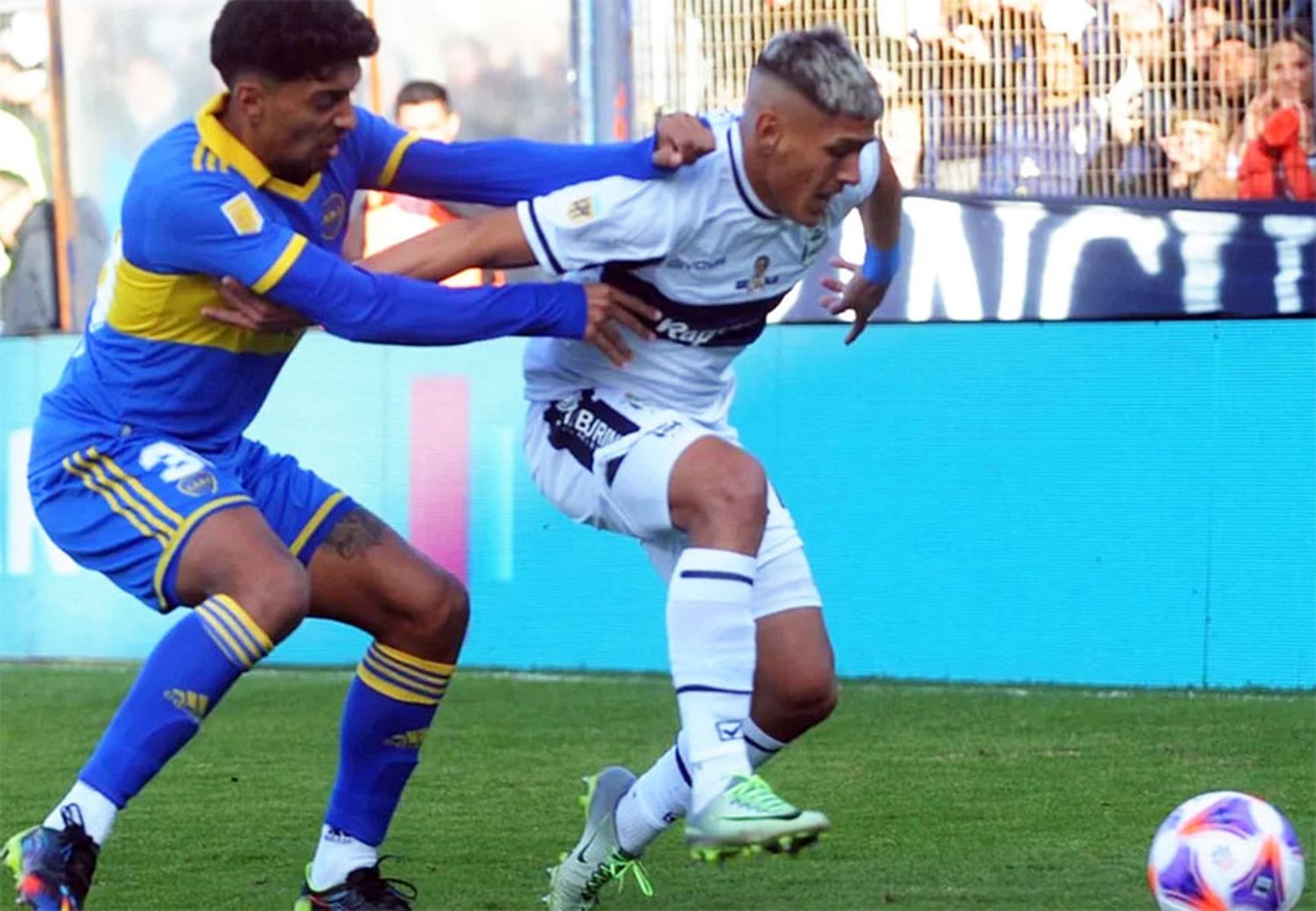 Boca ganó de visitante y sigue escalando en la tabla