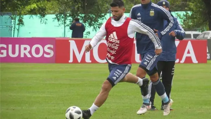 La Selección entrenó y aguarda por la lista de 23 jugadores del lunes