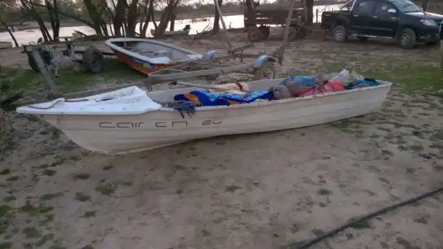 En el agua, detuvieron a dos peligrosos prófugos en Entre Ríos