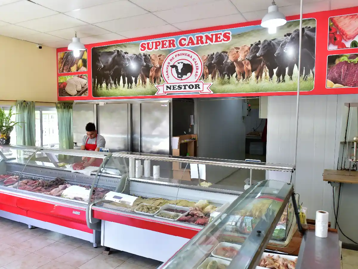 Supercarnes Néstor abrió su sucursal  número 11, esta vez  en barrio Bouchard