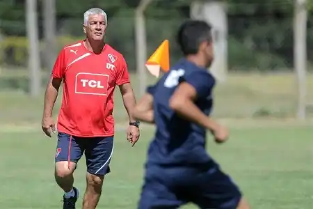 Aparecieron dos perros ahorcados en el entrenamiento del Rojo