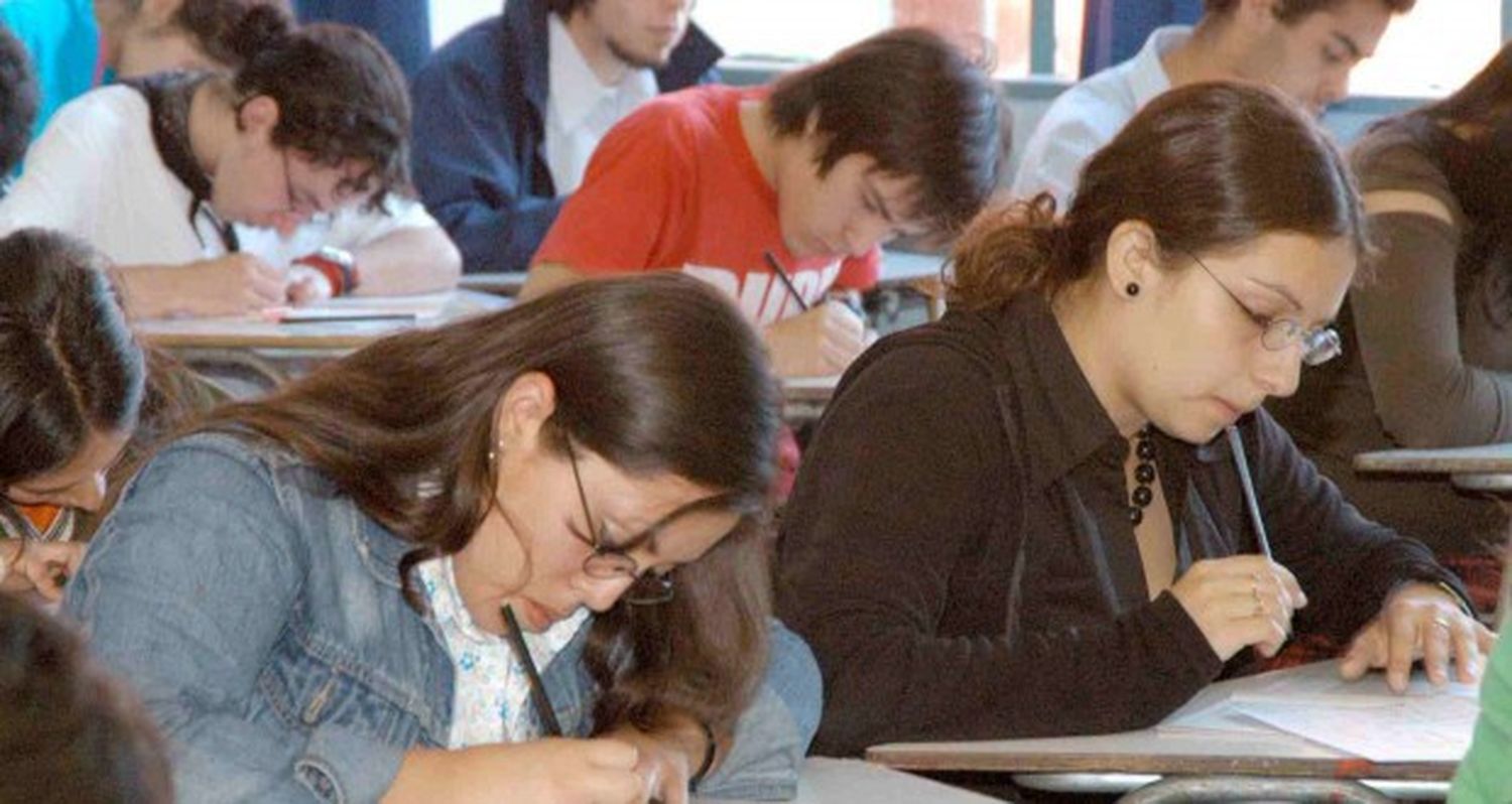 Becas universitarias para jóvenes entrerrianos 2015