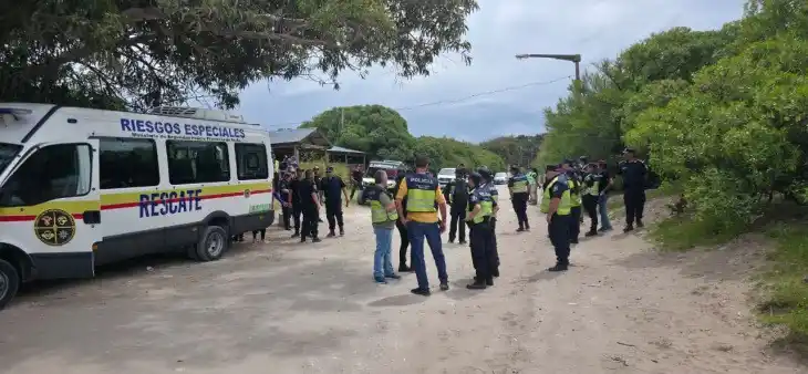 El cuerpo estaba enterrado en el Parque Miguel Lillo.